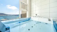 Geoje Badageurigo Pension - Hot Tub