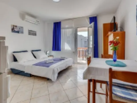 Apartments Tanja Hotels in Pakostane