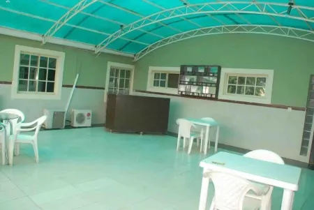 Eagle Valley Royal Hotel Отели в г. Джос