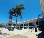 Lyfe Inn & Suites by Aga - LAX Airport
