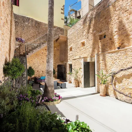 Domus Renier Boutique Hotel