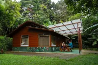 Los Pinos Cabins & Reserve Hotels in 