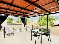 Luxurious 3 Bedroom in Ajijic - Sleeps 6 - Private Gym - Pickleball Court - Ξενοδοχεία στην πόλη Chapala