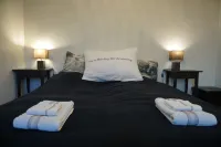 Dugneberg Hotels in Karmoy