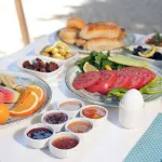 NİLİA Bozcaada - servizio colazione