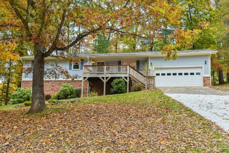 Forest Run - 4 Bedrooms with Hot Tub Отели рядом с достопримечательностью «Университет Уэстерн Каролина»