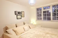 1 Bed Cottage-Museum View-Garden-Free Parking Hotels in Weybridge