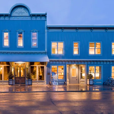 Eleven Scarp Ridge Lodge