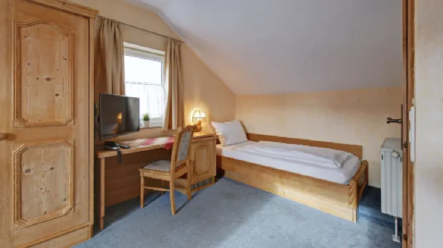 蘭德蓋斯霍夫福肯酒店