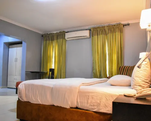 Emerald Cove Hotels in Victoria Island