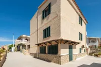 Relaxing Holiday Home 50m From Lu Bagnu Beach