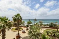 Seaside Escape with Private Patio with Mamad by Sea N' Rent
