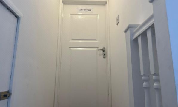 Remarkable 1-Bed Studio Apartment in Redbridge - Housity