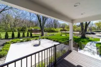 Modern Home Just 10 Mins to Notre Dame 18384 Hotel a Clay Township