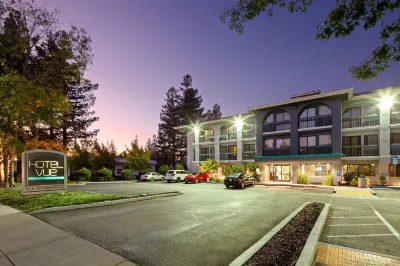 Hotel Vue Hotels near NASA Ames Research Center N-254