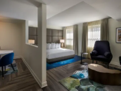 Hotel Deco Hotels in Douglas County