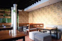 Hotel Euroasia By Bluebookers Hotels in Pampanga