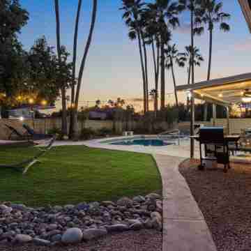 Modern and Stylish Remodeled 4 Bdrm w/ Htd Pool! Hotel Exterior