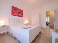 Casa Al Caprifoglio 600m from Beach - Happy Rentals Hotels in Ispra