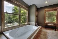 Country Roads by HoneyBear Cabins