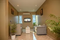 Hotel Essence Grandeur - Parkering