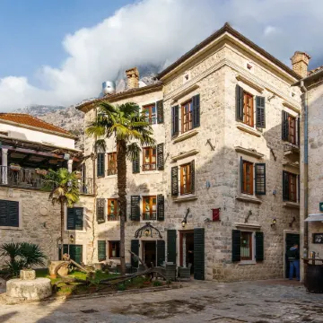 Hotel Monte Cristo Отели в г. Котор