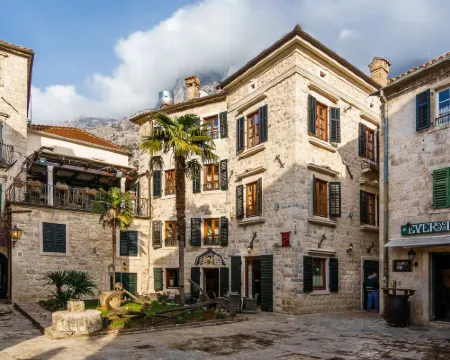 Hotel Monte Cristo Hotels in Kotor