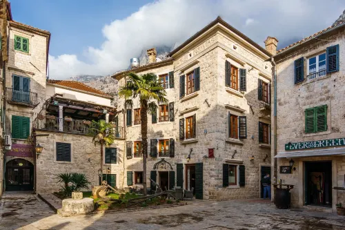 Hotel Monte Cristo Hotels in Kotor