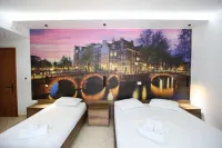 Ksamil Central Park Hotel