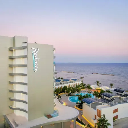 Radisson Beach Resort Larnaca