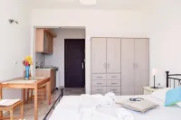 Ostria's House Hotels in Elios Proni