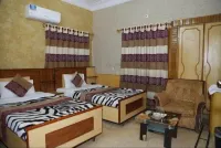 Jinnah Airport Hotel Hotels in Shah Faisal Town