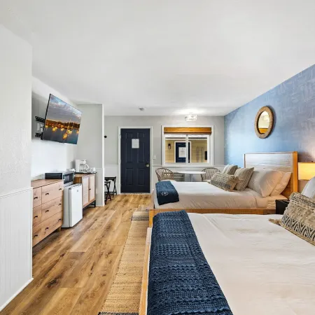 Fresh Coast Motel