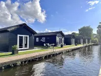 Waterpark Giethoorn Hotels in Marknesse