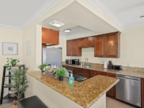 Sunny & Cheerful Near I-10 ~ Queen Beds ~ Parking Hoteles en Alhambra