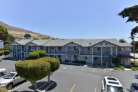 كايكوس بيتش إن Hotels near Morro Strand State Beach