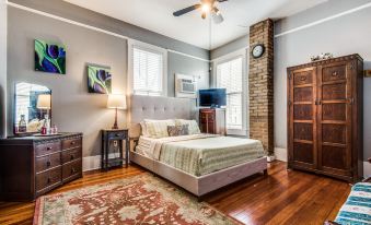 O'Casey's Boutique Inn