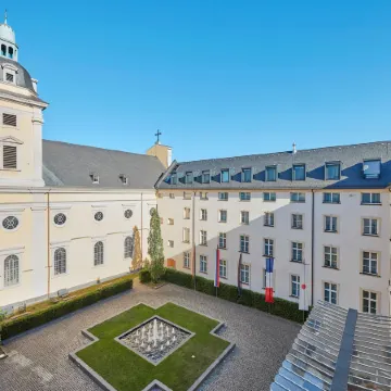 Living Hotel de Medici Отели рядом с достопримечательностью «Морской музей»