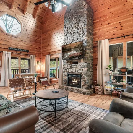 Summer Special! Pools, 2 HotTubs, Theater, Pet Friendly