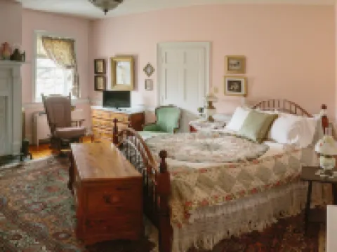 Cave Hill Farm Bed & Breakfast Hotels in McGaheysville