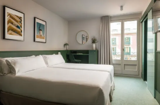 Bypillow Mothern Hotels near Borras Theatre