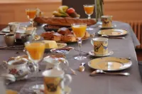 Parc de Biodiversité le Castel - Maison d'hôtes & Table Bio Hotel a Neyron