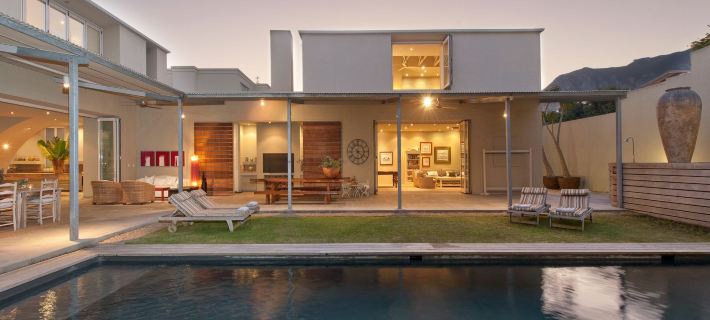 Mosselberg on Grotto Beach โรงแรมในเฮอร์มานุส