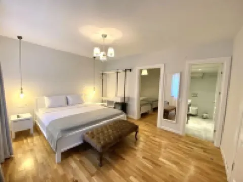 Mon Petit Hotel