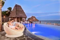 Matamanoa Island Resort - Pools