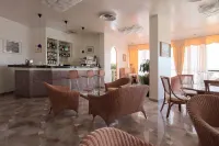 託雷毛拉海濱飯店，附設海灘俱樂部 - 酒吧