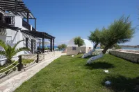 Contaratos Beach Hotel