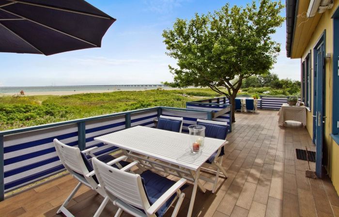 Skaerven Beachfront Condos and Cottage