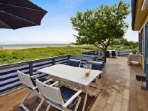 Skaerven Beachfront Condos and Cottage Hotels in Nyborg