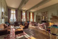 Le Château d'Etoges - Champagne Hotels in Vertus